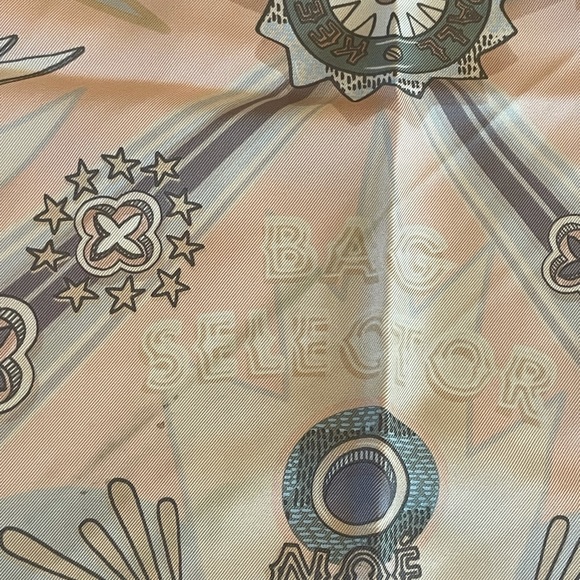 Louis Vuitton silk scarf in light pink - Picture 7 of 8